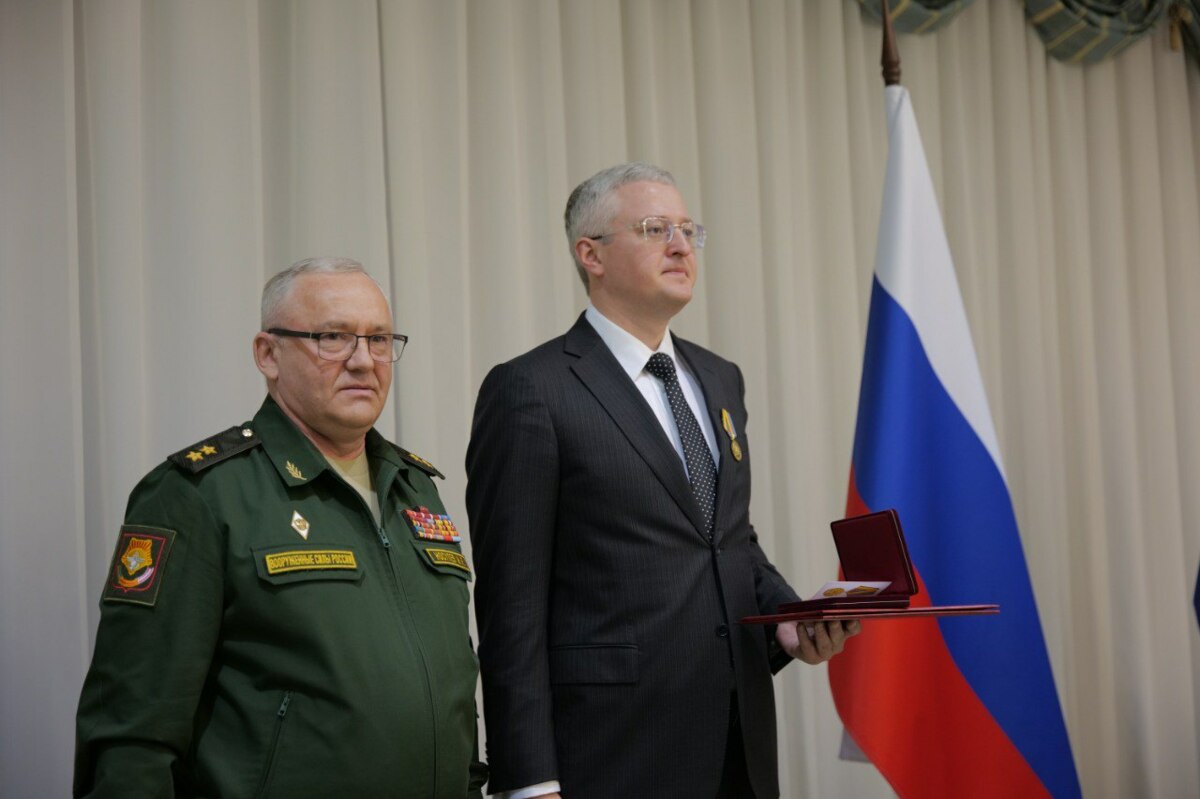 Владимир Солодов награждён медалью «За укрепление боевого содружества»